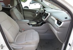 2019 GMC Acadia - Thumbnail 15