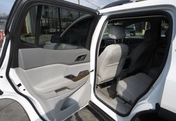 2019 GMC Acadia - Thumbnail 31