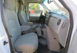 2022 Ford E-Series Cutaway - Thumbnail 30