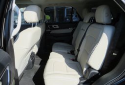 2016 Ford Explorer - Thumbnail 31