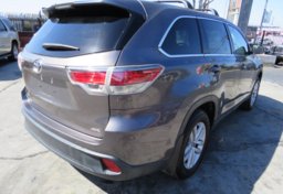 2016 Toyota Highlander - Thumbnail 6