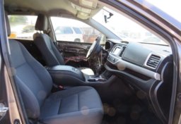 2016 Toyota Highlander - Thumbnail 33