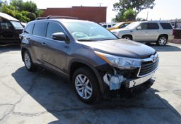 2016 Toyota Highlander - Thumbnail 4