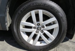 2016 Toyota Highlander - Thumbnail 23