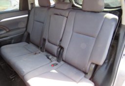 2016 Toyota Highlander - Thumbnail 31