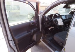 2019 Toyota Tacoma - Thumbnail 22