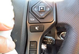 2019 Toyota Tacoma - Thumbnail 35