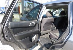 2019 Nissan Pathfinder - Thumbnail 23