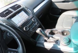 2017 Ford Explorer - Thumbnail 32