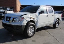 2019 Nissan Frontier - Thumbnail 4