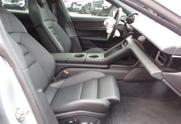 2021 Porsche Taycan - Thumbnail 25