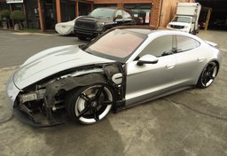 2021 Porsche Taycan - Thumbnail 2