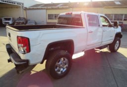 2018 GMC Sierra 2500HD - Thumbnail 10