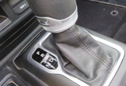 2019 Jeep Wrangler Unlimited - Thumbnail 32