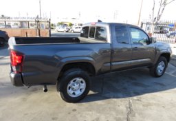 2021 Toyota Tacoma - Thumbnail 10