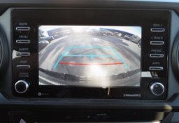 2021 Toyota Tacoma - Thumbnail 31