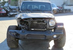 2020 Jeep Gladiator - Thumbnail 18