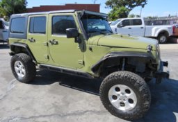 2013 Jeep Wrangler Unlimited - Thumbnail 4