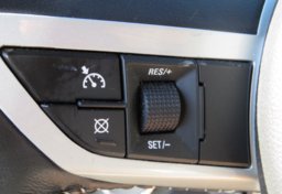 2010 Chevrolet Camaro - Thumbnail 32