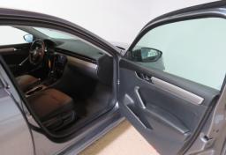 2021 Volkswagen Passat - Thumbnail 20