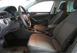 2021 Volkswagen Passat - Thumbnail 23