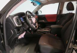 2016 Toyota Tacoma - Thumbnail 21