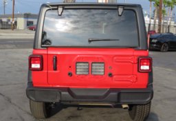 2021 Jeep Wrangler - Thumbnail 14