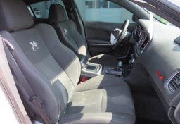 2017 Dodge Charger - Thumbnail 24