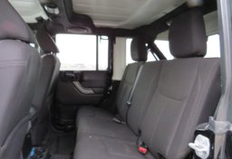 2014 Jeep Wrangler Unlimited - Thumbnail 28