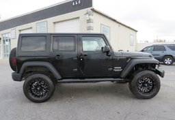 2014 Jeep Wrangler Unlimited - Thumbnail 9
