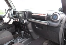 2014 Jeep Wrangler Unlimited - Thumbnail 24