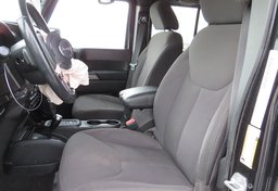 2014 Jeep Wrangler Unlimited - Thumbnail 26