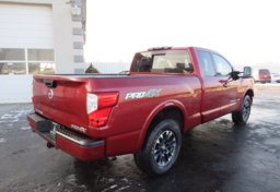 2018 Nissan Titan - Thumbnail 5