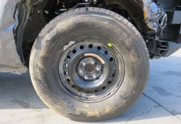 2022 Nissan Frontier - Thumbnail 15