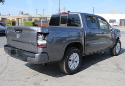 2022 Nissan Frontier - Thumbnail 8