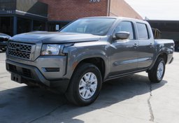 2022 Nissan Frontier - Thumbnail 3