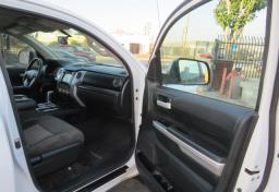 2017 Toyota Tundra 4WD - Thumbnail 24