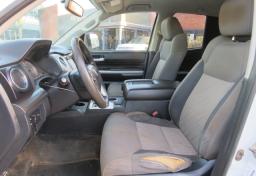 2017 Toyota Tundra 4WD - Thumbnail 27