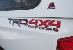 2017 Toyota Tundra 4WD - Thumbnail 16