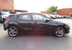 2019 Hyundai Veloster - Thumbnail 9