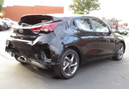 2019 Hyundai Veloster - Thumbnail 6