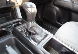 2019 Toyota Tacoma - Thumbnail 31