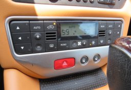 2015 Maserati GranTurismo - Thumbnail 22