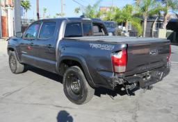 2016 Toyota Tacoma - Thumbnail 9