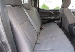 2017 Toyota Tacoma - Thumbnail 23