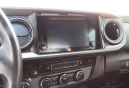 2017 Toyota Tacoma - Thumbnail 29