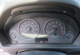 2015 BMW 3 Series - Thumbnail 19