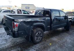 2022 Toyota Tacoma - Thumbnail 3