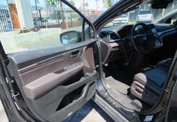 2018 Honda Odyssey - Thumbnail 21