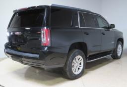 2017 GMC Yukon - Thumbnail 8